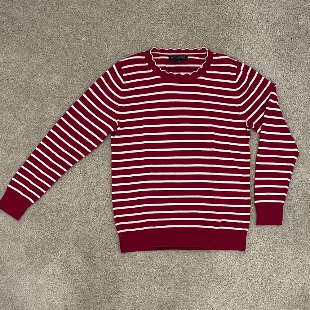Banana Republic Women’s Burgundy and White Striped Crewneck Sweater Size Small